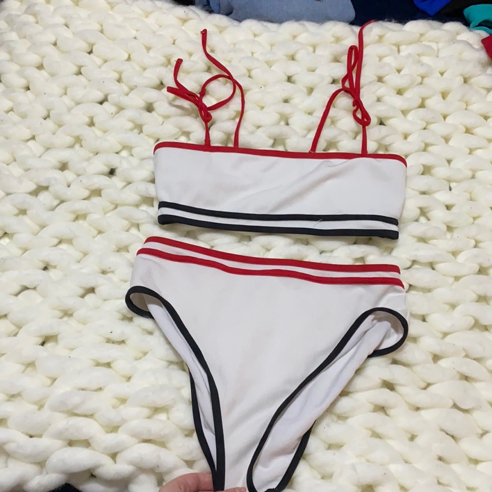 CUTE swimsuit
